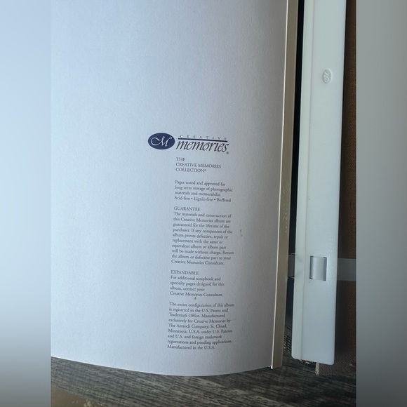 Creative Memories Passport Tapestry Travel Album 12x12 Pages - Picture 5 of 11